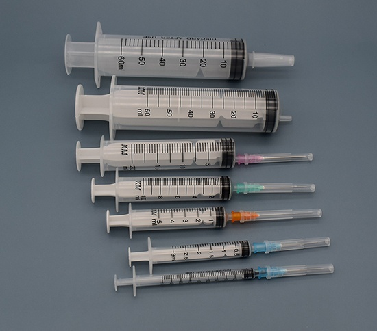 Medical Equipment Disposable Plastic Luer Slip/ Lock Syringes with